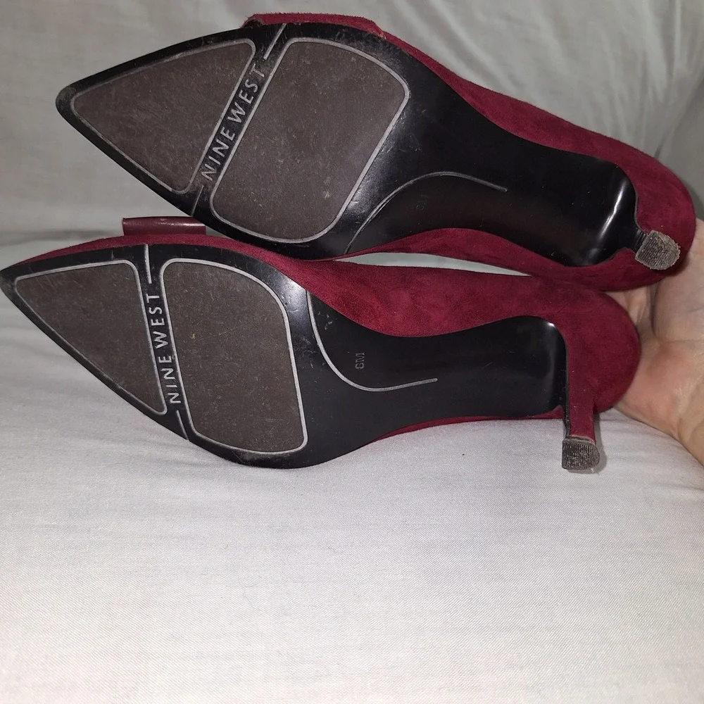 Whimsigoth Retro Suede Pointed Toe Bow Heels Nine West NWFRANCESS Burgundy 8M
